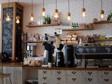 coffee-shop-1209863_1280