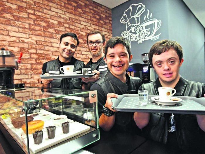 18_capa_sindrome_down_chefs_especiais02