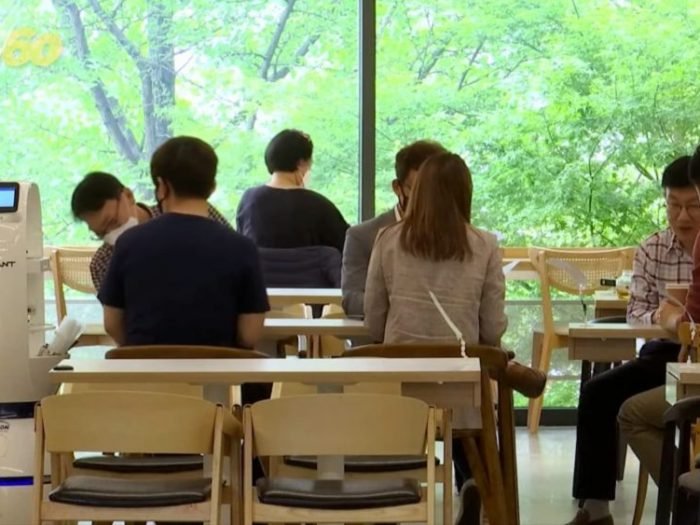 robo-barista-youtube-1000x563