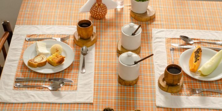 Empresa que transforma madeira de café em produtos